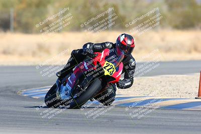 media/Jan-09-2022-SoCal Trackdays (Sun) [[2b1fec8404]]/Turn 6 (1035am)/